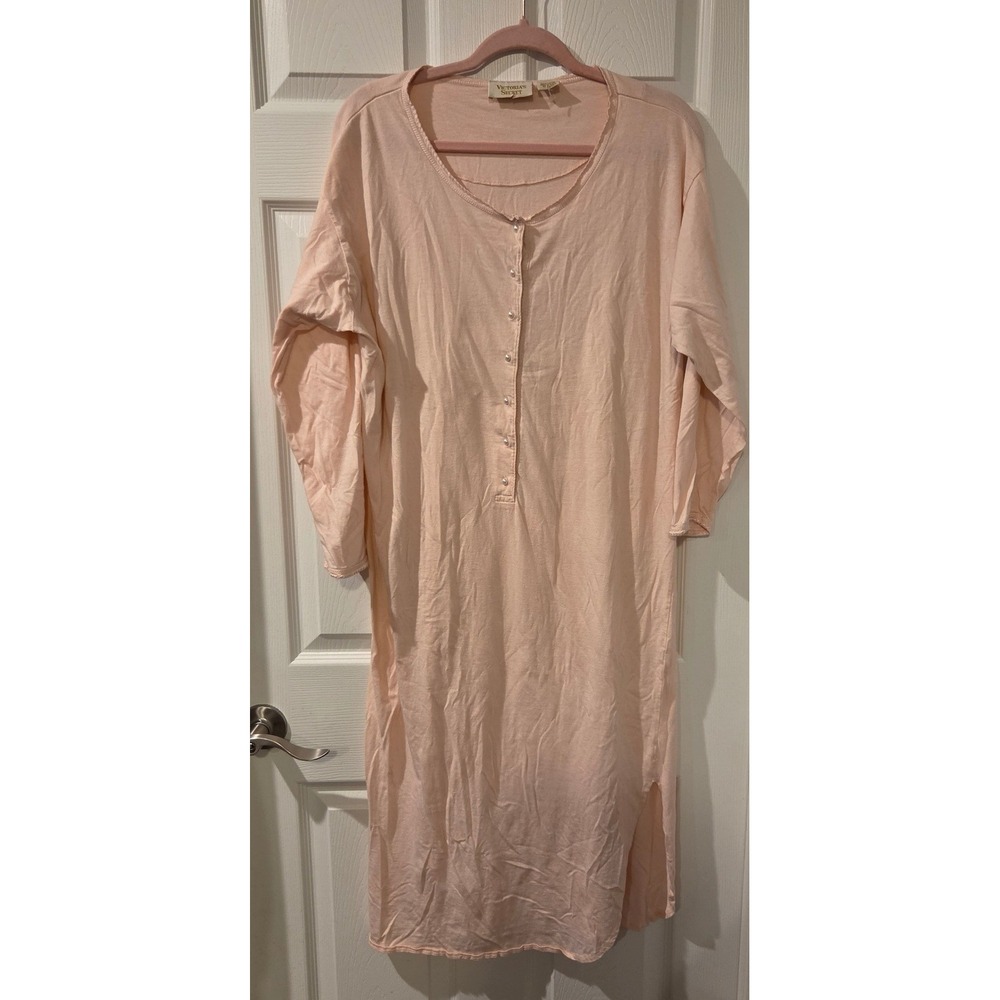 Vintage Victoria's Secret Gold Label Pink Nightgown Sleep Shirt Pearl Buttons M